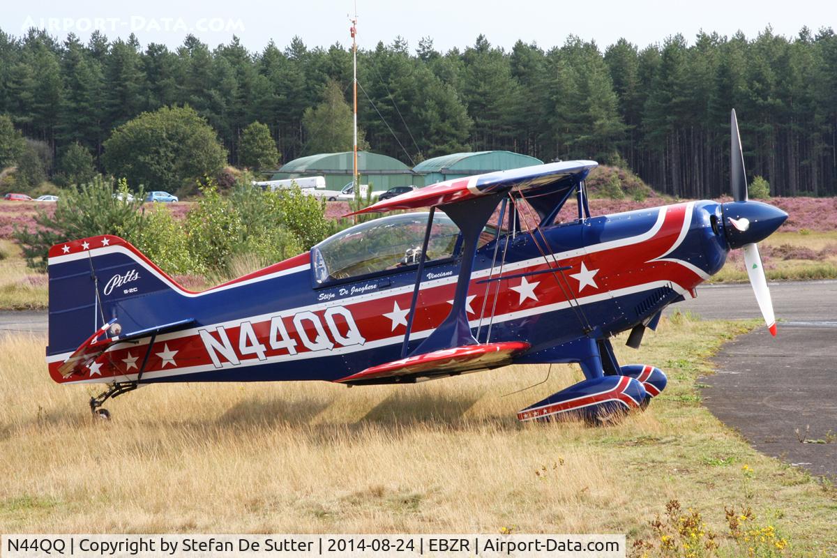 N44QQ, 2000 Aviat Pitts S-2C Special C/N 6034, Zoersel Fly-In 2014.