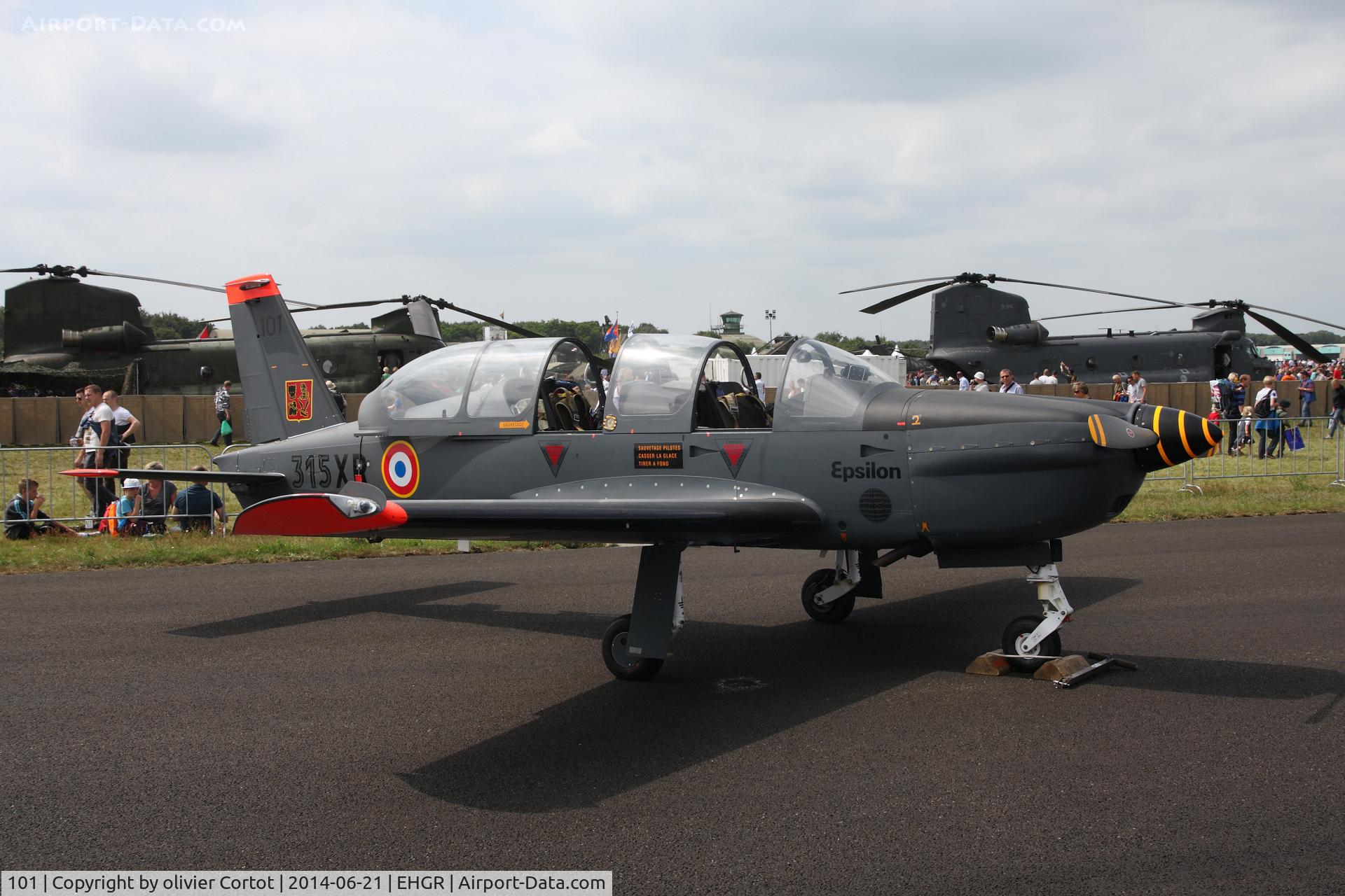 101, Socata TB-30 Epsilon C/N 101, Gilze Rijen airshow