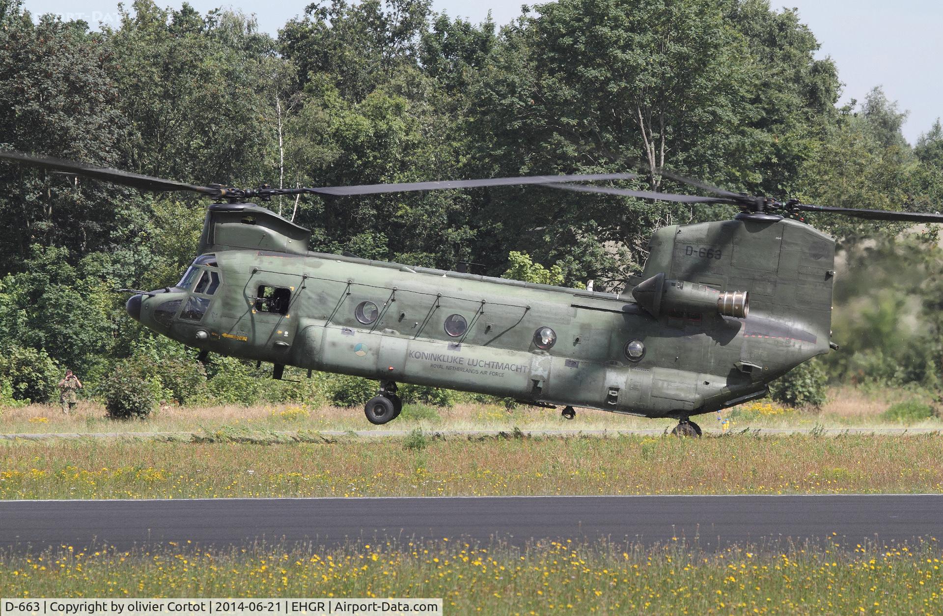 D-663, Boeing CH-47D Chinook C/N M.3663/NL-003, landing at Gilze Rijen