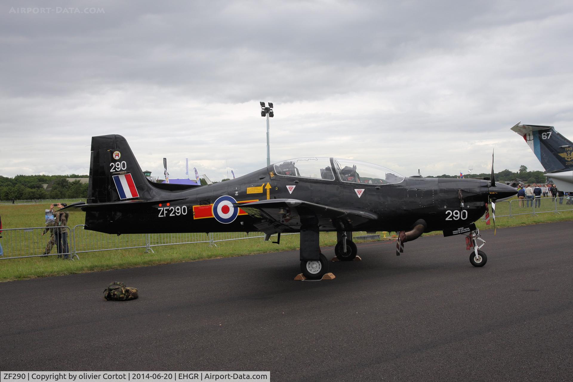 ZF290, 1991 Short S-312 Tucano T1 C/N S088/T61, Gilze Rijen airshow 2014