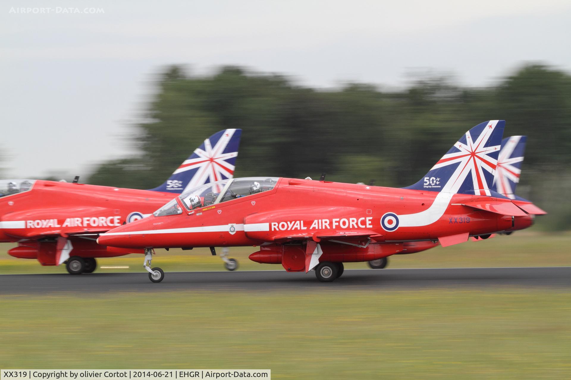 XX319, 1980 Hawker Siddeley Hawk T.1A C/N 162/312144, taking off from Gilze Rijen airbase