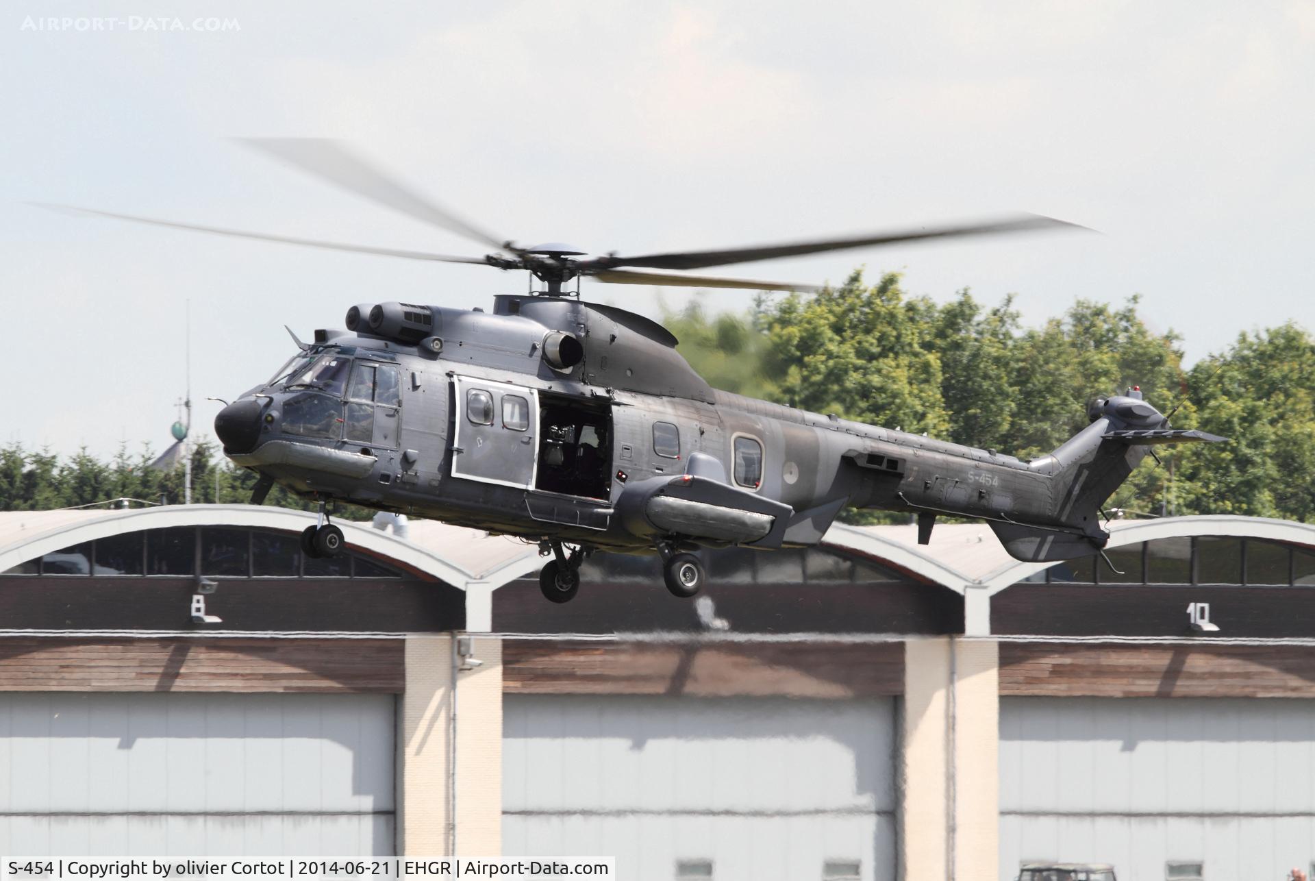 S-454, Eurocopter AS-532U2 Cougar C/N 2454, Gilze Rijen airshow