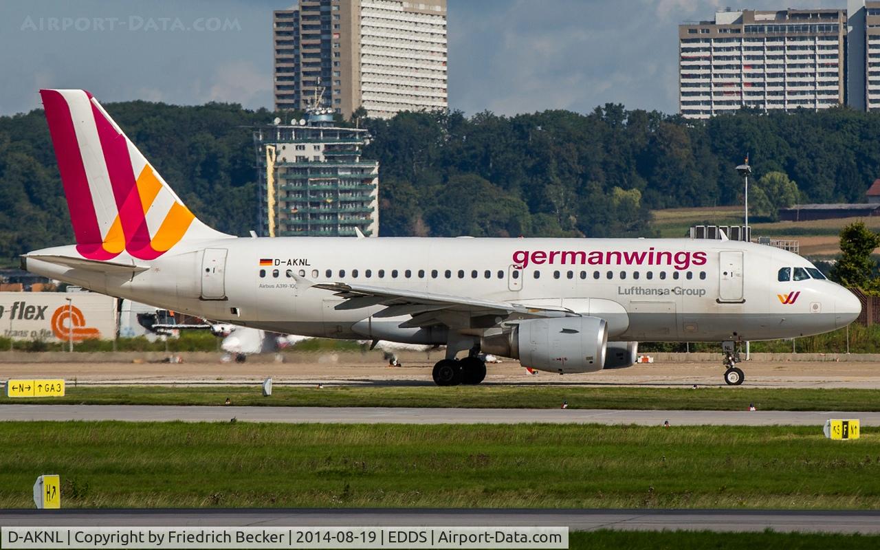 D-AKNL, 1999 Airbus A319-112 C/N 1084, taxying to the active