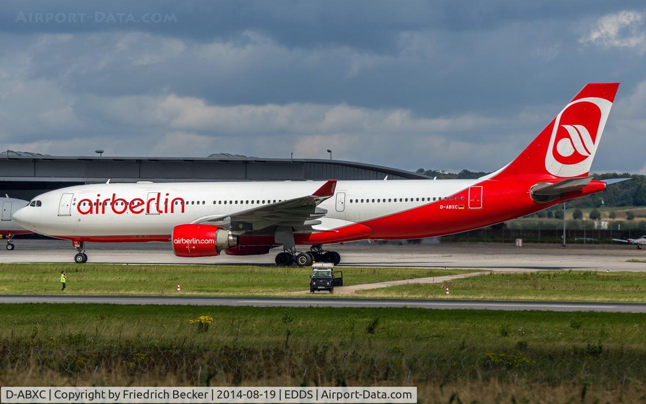 D-ABXC, 2005 Airbus A330-223 C/N 665, taxying to the gate