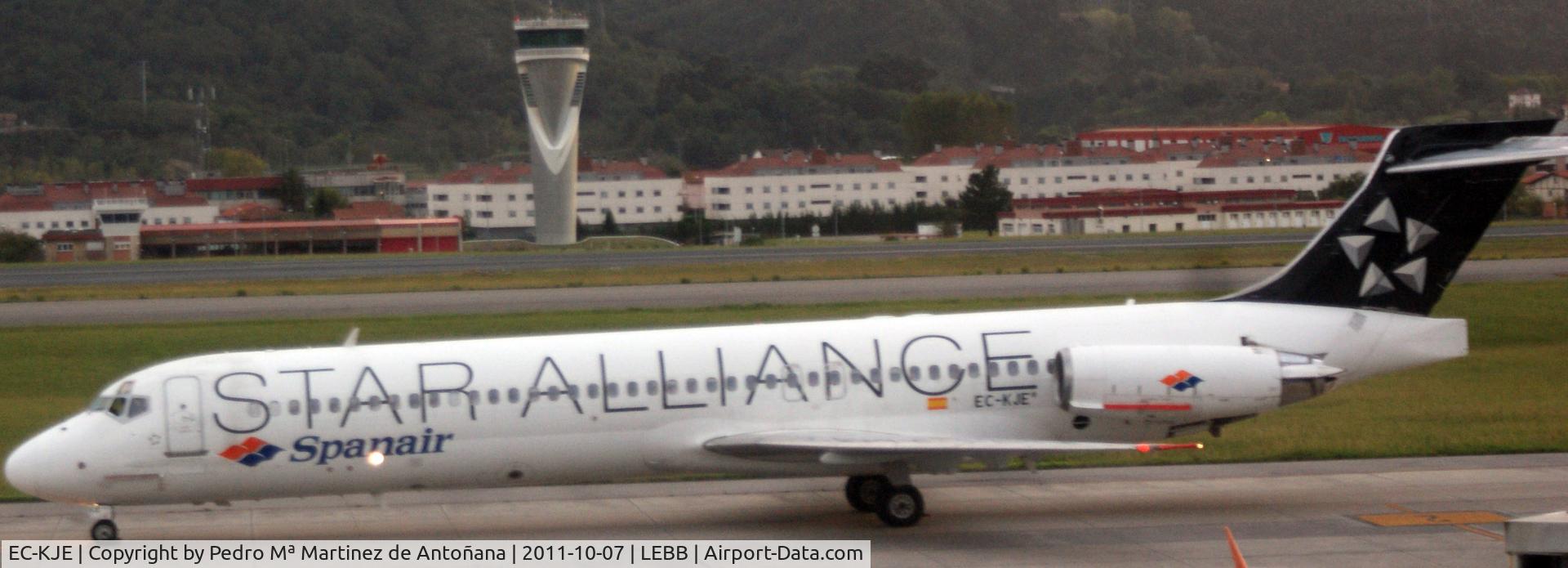EC-KJE, 1989 McDonnell Douglas MD-87 (DC-9-87) C/N 49606, Aeropuerto Loiu Bilbao