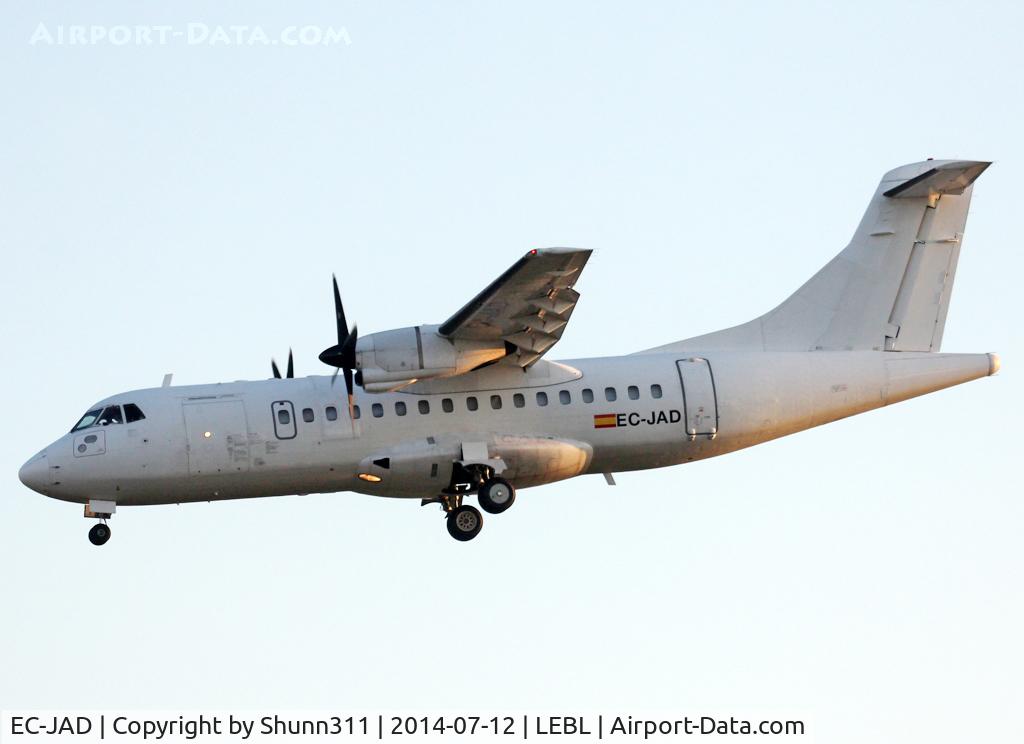 EC-JAD, 1992 ATR 42-201 C/N 321, Landing rwy 25R