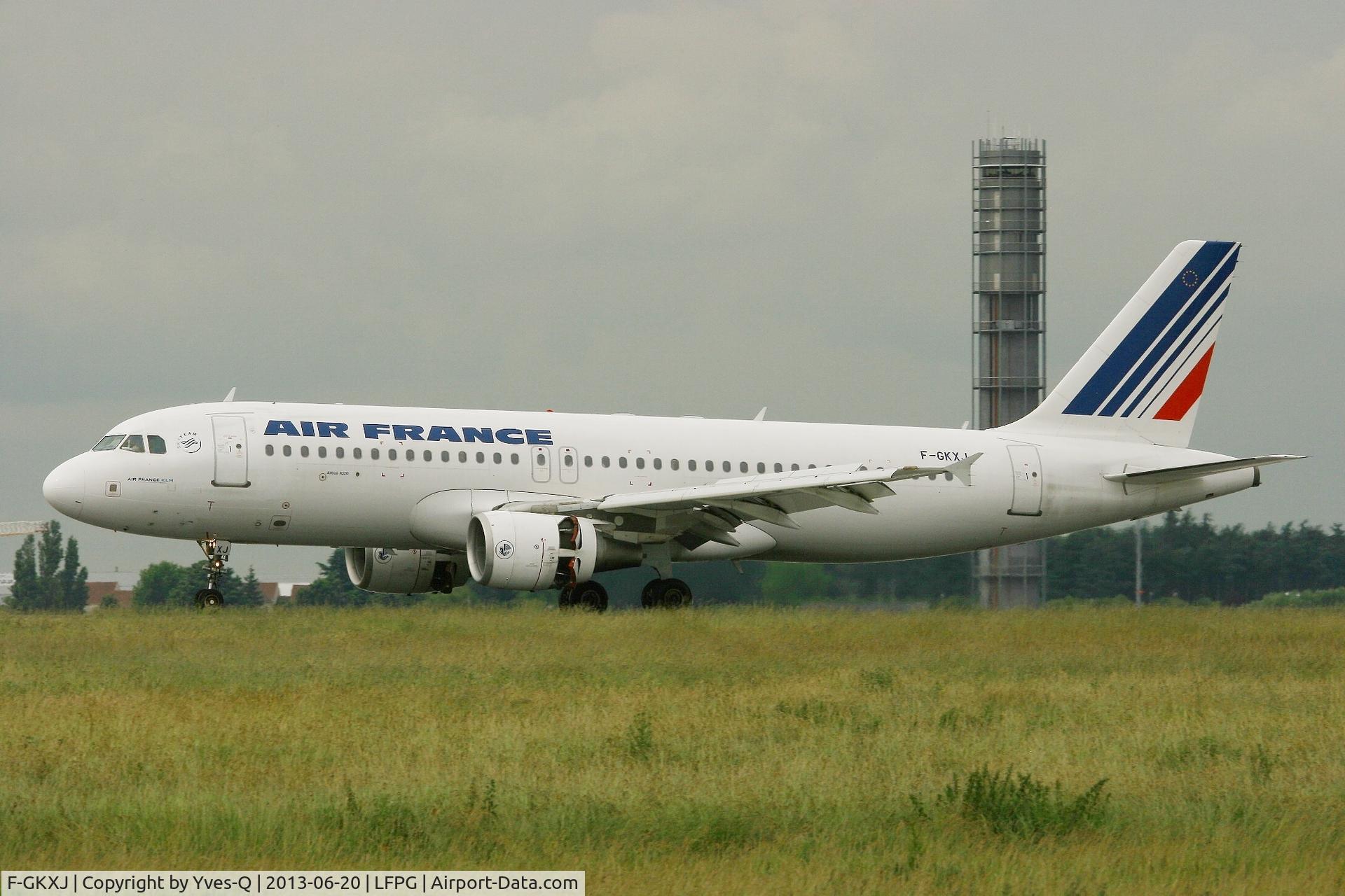 F-GKXJ, 2002 Airbus A320-214 C/N 1900, Airbus A320-214, landing rwy 26L, Roissy Charles De Gaulle Airport (LFPG-CDG)