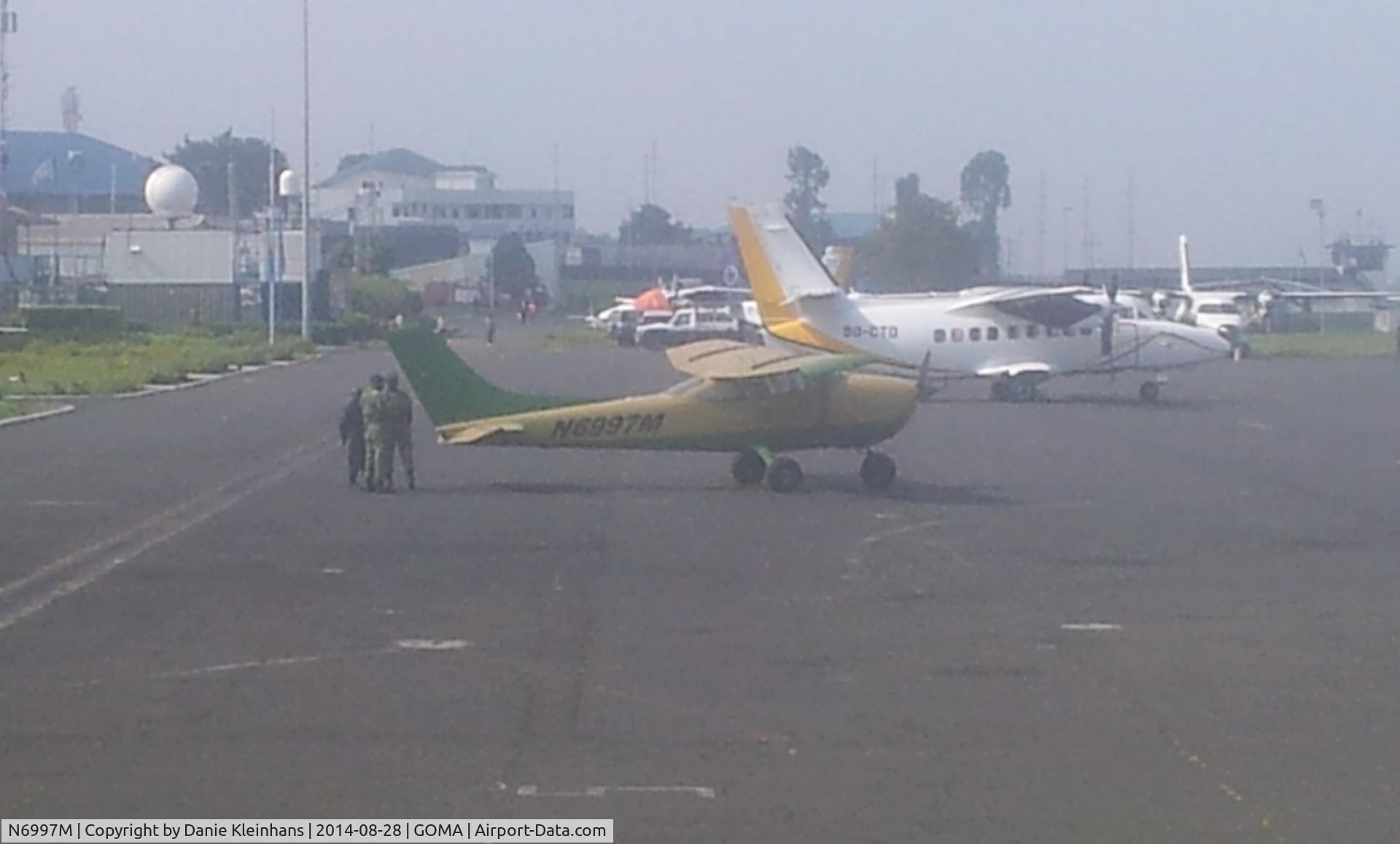 N6997M, 1975 Cessna 182P Skylane C/N 18263914, N6997M just departed from Goma 28 August 2014 at 07h36 UTC