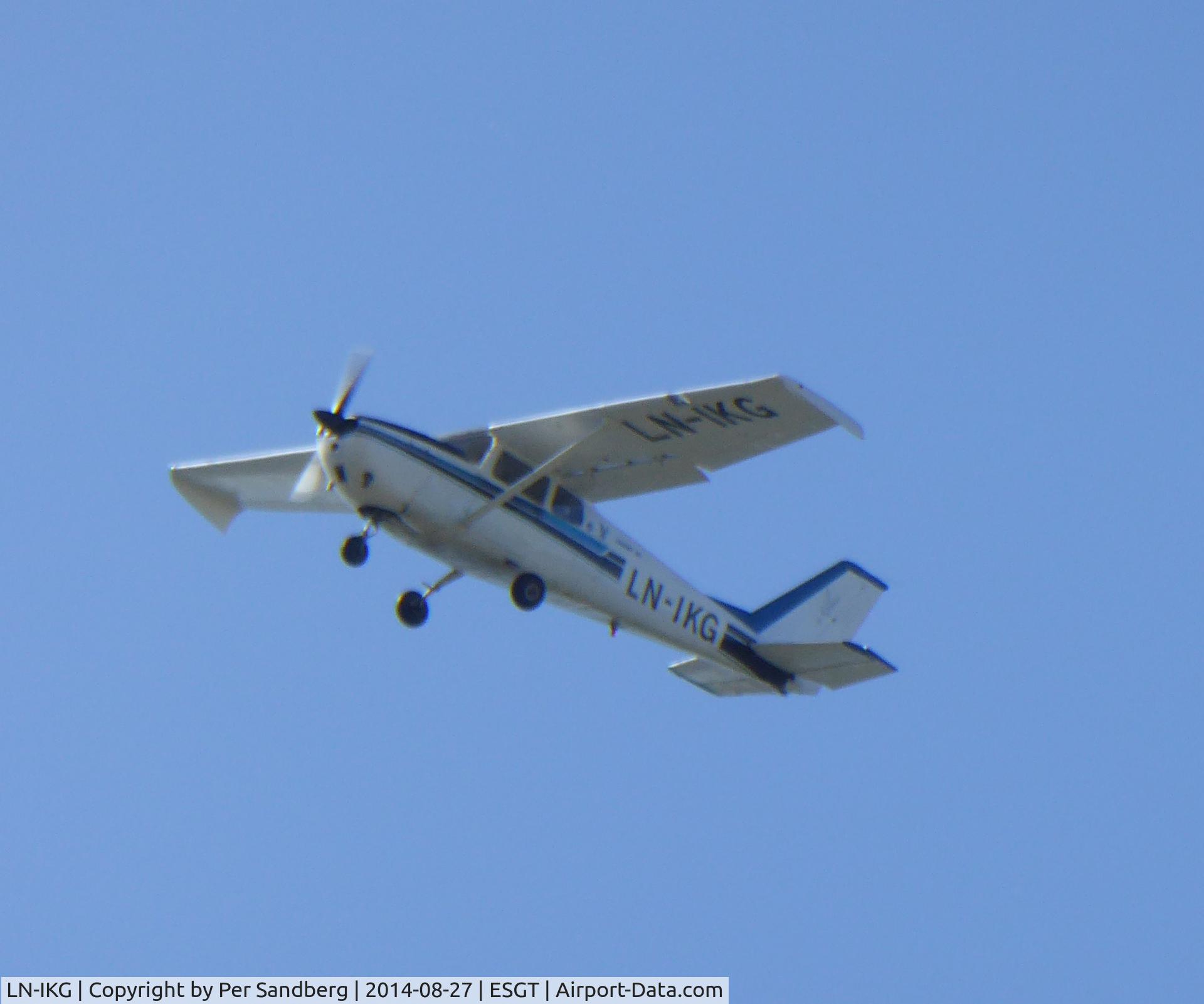 LN-IKG, 1962 Cessna 172C C/N 17249042, LN-IKG