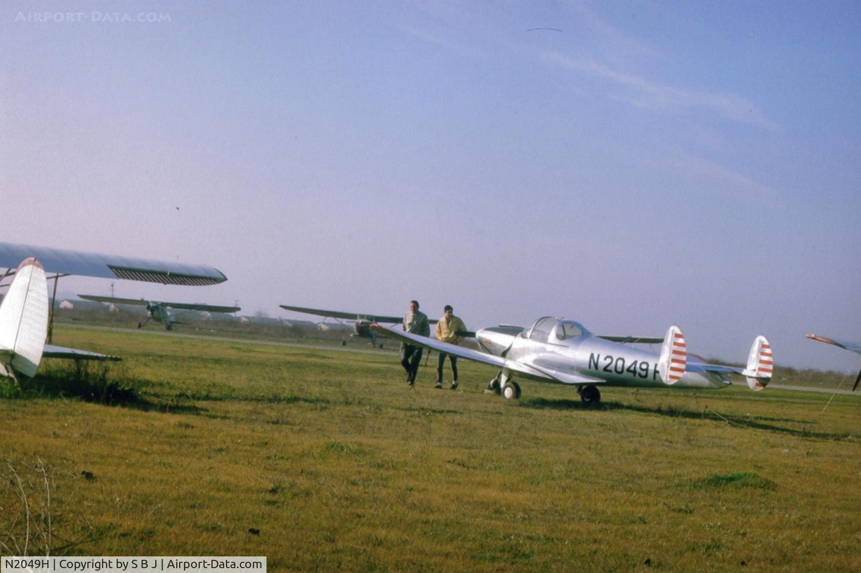 N2049H, 1946 Erco 415C Ercoupe C/N 2672, 49H at the old Livermore (in town) airport in Feb 1964. This airport was soon closed.