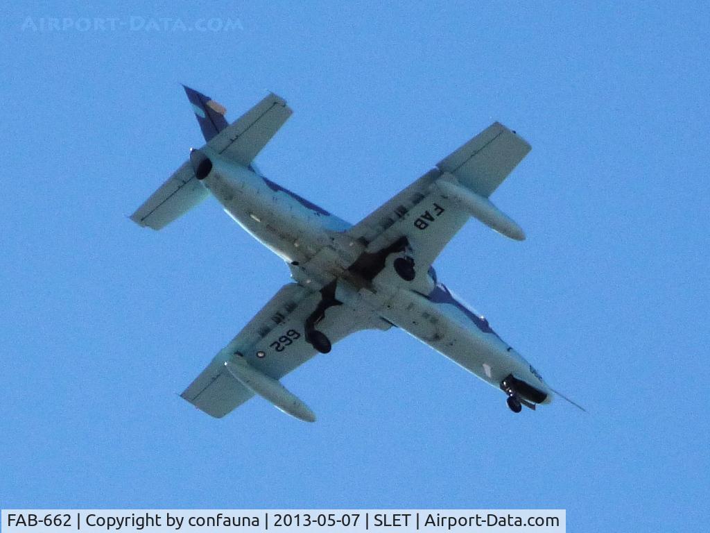 FAB-662, 2011 Hongdu K-8VB Karakorum C/N L8W3200285, During an air show in Santa Cruz