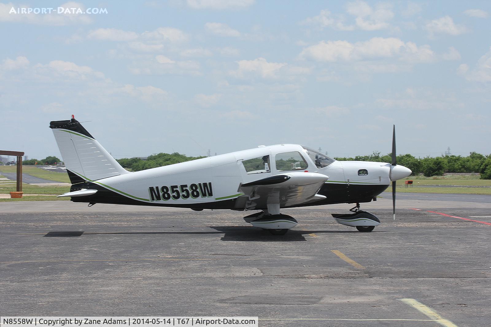 N8558W, 1963 Piper PA-28-235 C/N 28-10072, At Aero Valley - Northwest Regional