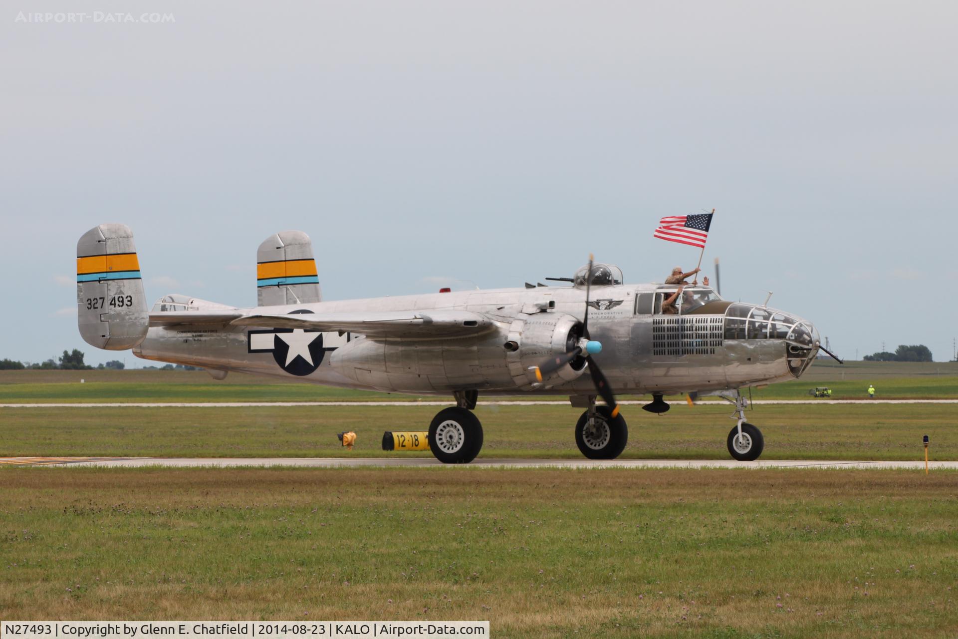 N27493, 1944 North American TB-25K Mitchell C/N 44-29869/108-33144, At the air show