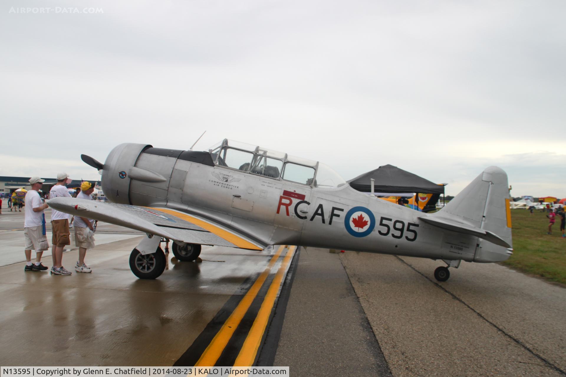N13595, 1952 Canadian Car & Foundry T-6 Harvard Mk.4 C/N CCF4-97, At the air show