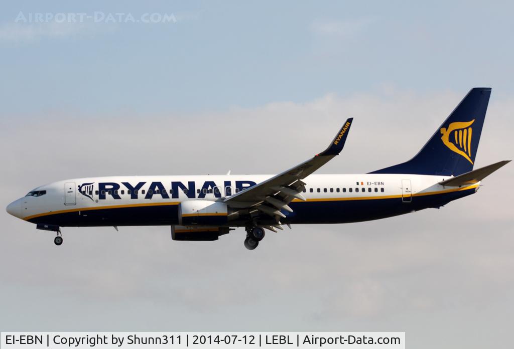 EI-EBN, 2009 Boeing 737-8AS C/N 35003, Landing rwy 25R