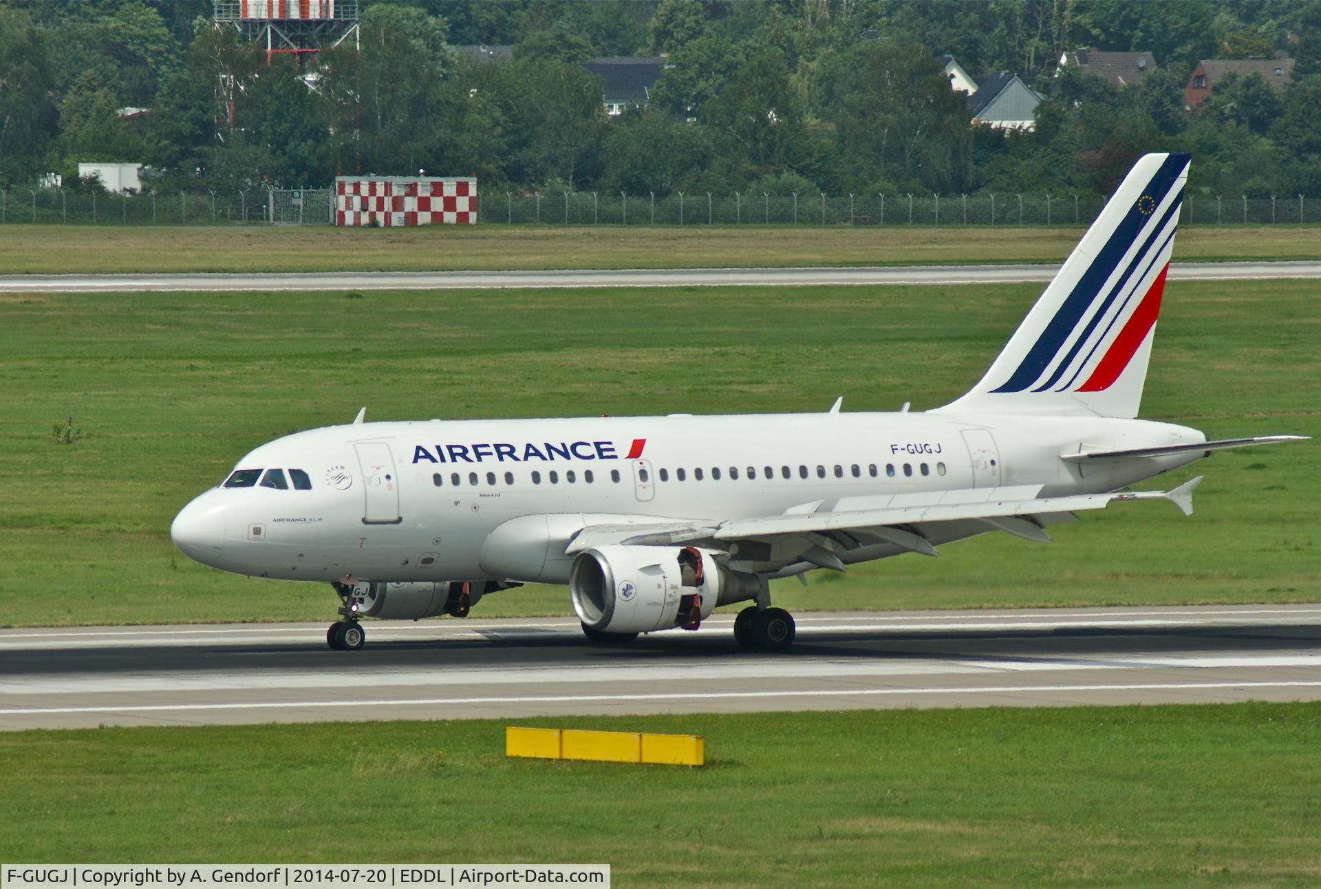 F-GUGJ, 2005 Airbus A318-111 C/N 2582, Air France, is here on runway 23L, shortly after landing at Düsseldorf Int'l(EDDL)