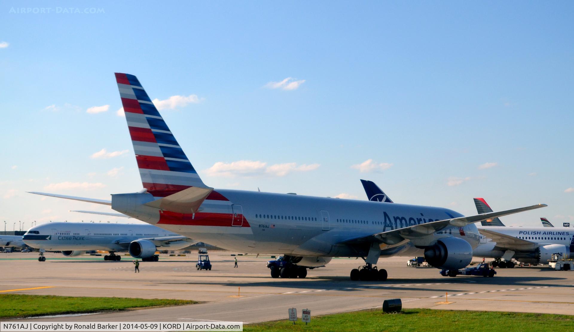 N761AJ, 2002 Boeing 777-223 C/N 31478, Push back O'Hare