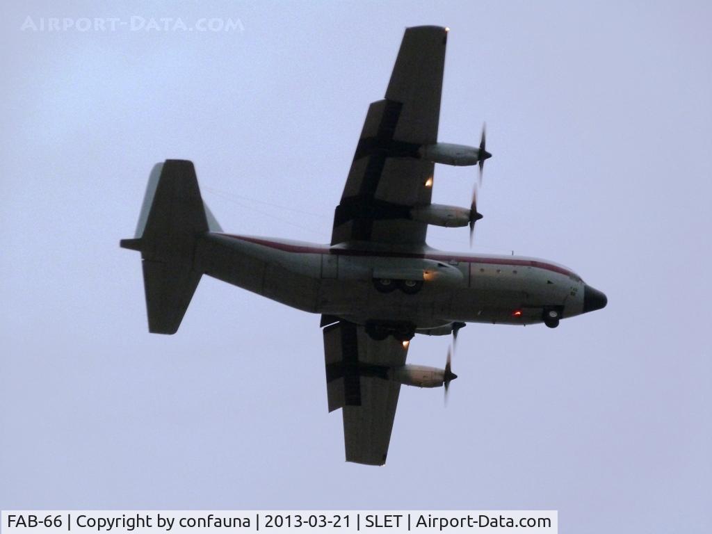 FAB-66, Lockheed C-130B Hercules C/N 282-3560, Arriving to El Trompillo with the last day light