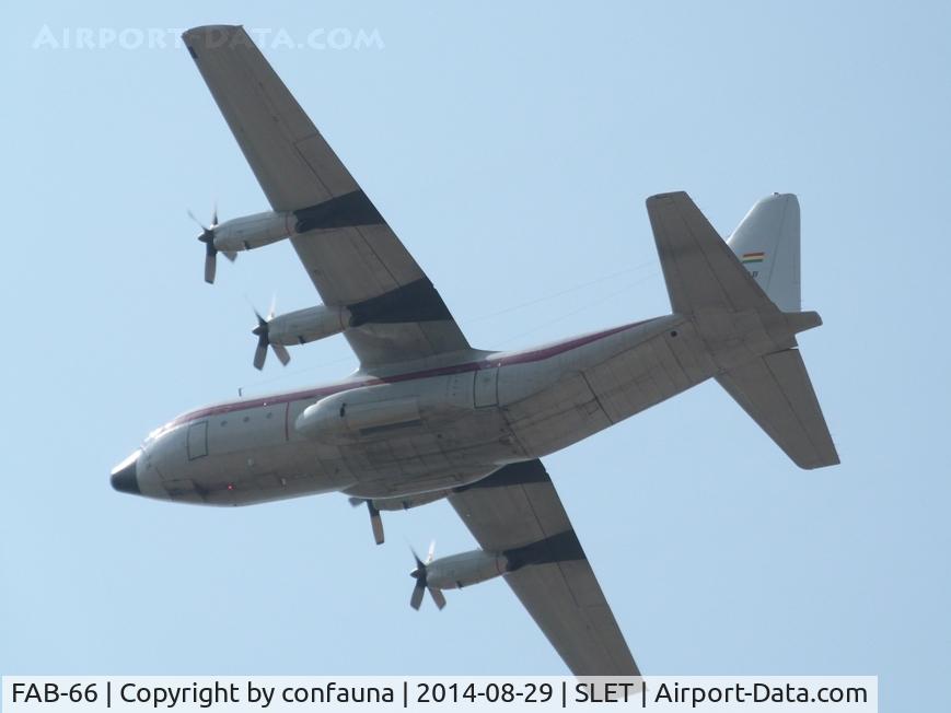 FAB-66, Lockheed C-130B Hercules C/N 282-3560, Leaving El Trompillo on a hazy afternoon, the burning season has started