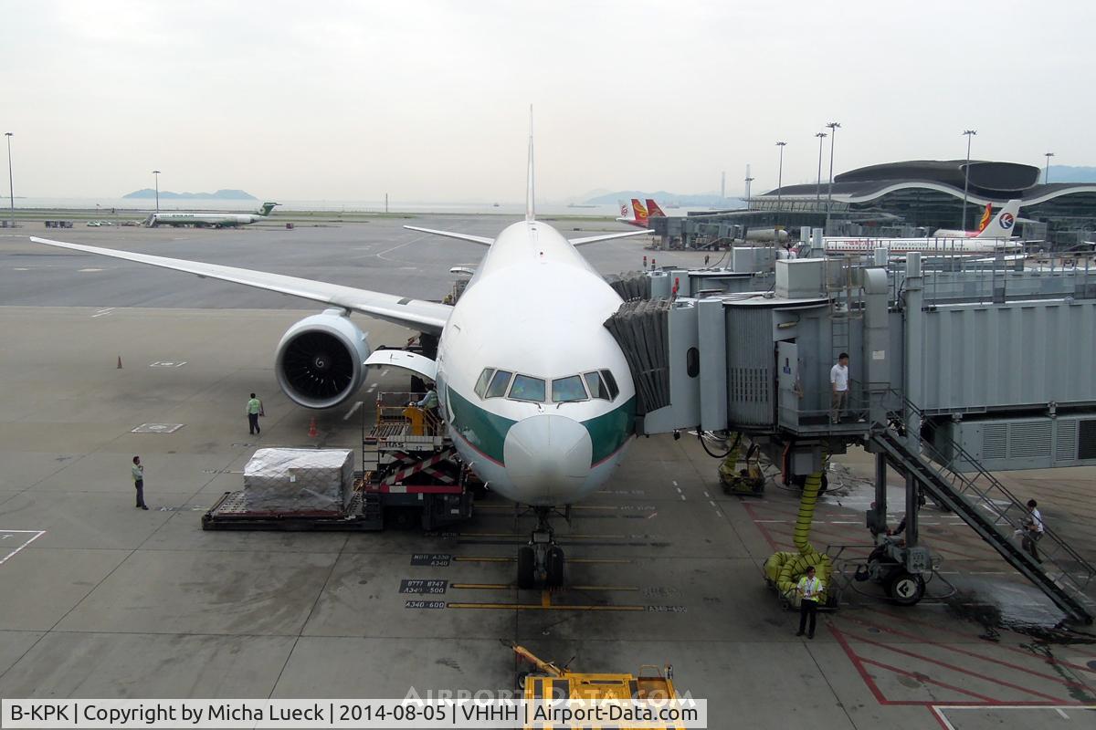 B-KPK, 2009 Boeing 777-367/ER C/N 36158, At Hong Kong