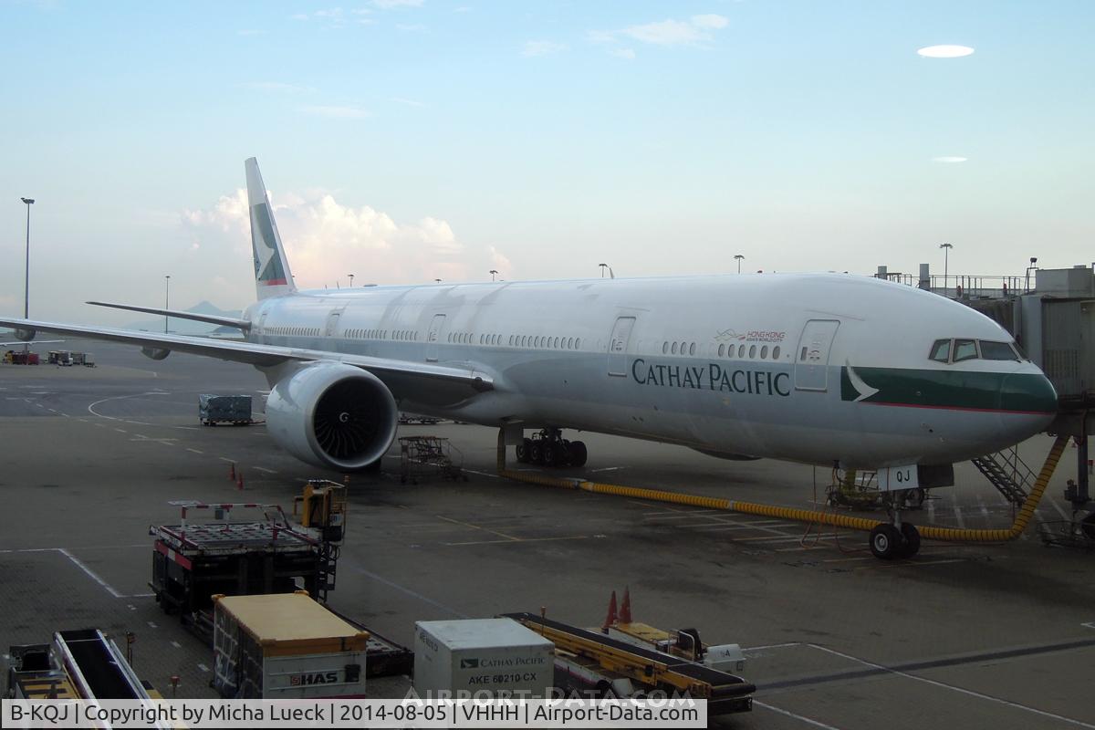 B-KQJ, 2013 Boeing 777-367/ER C/N 41760, At Hong Kong