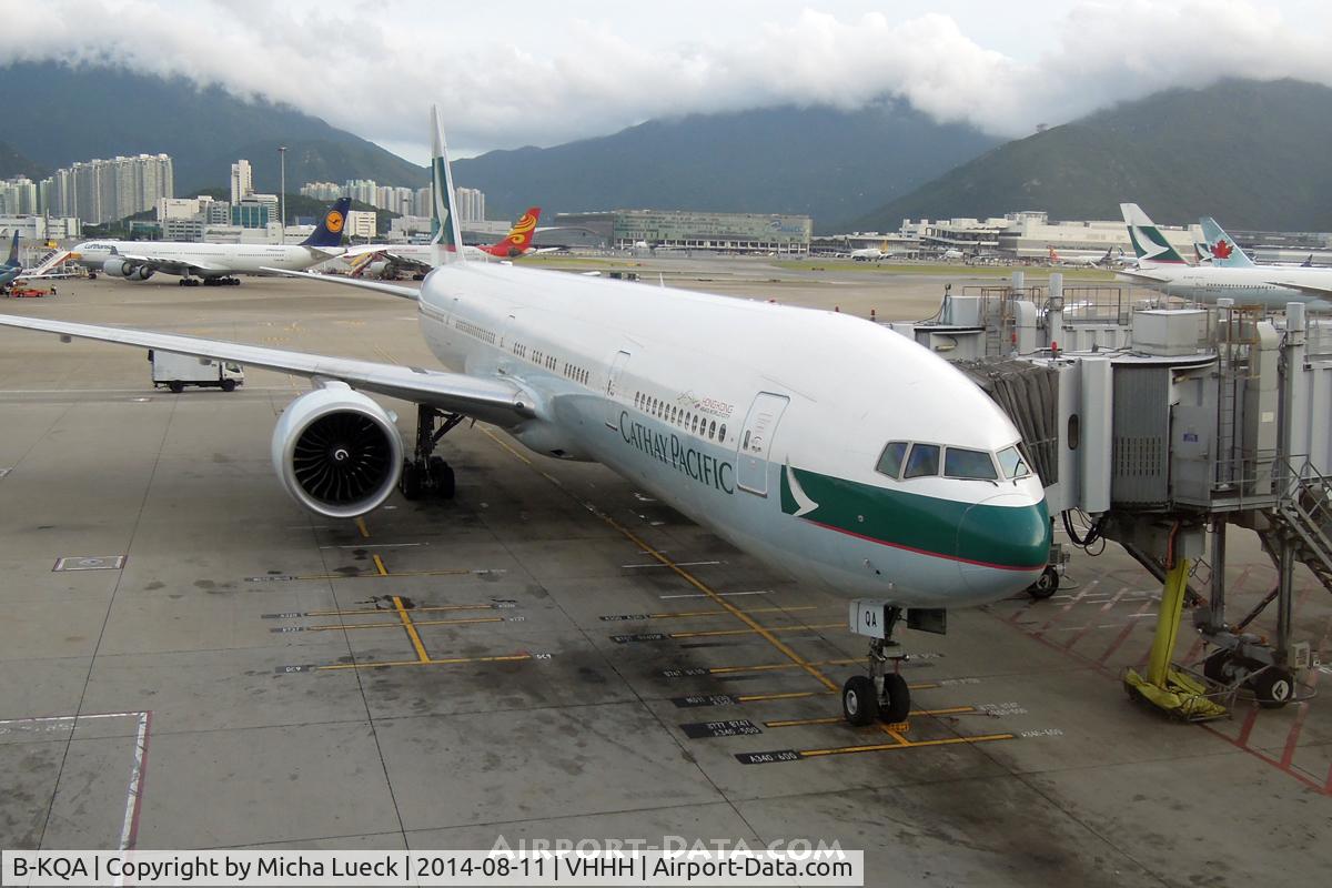 B-KQA, 2012 Boeing 777-367/ER C/N 37898, At Hong Kong