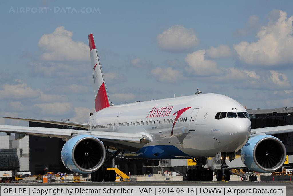 OE-LPE, 1998 Boeing 777-2Q8/ER C/N 27607, Austrian Airlines Boeing 777-200