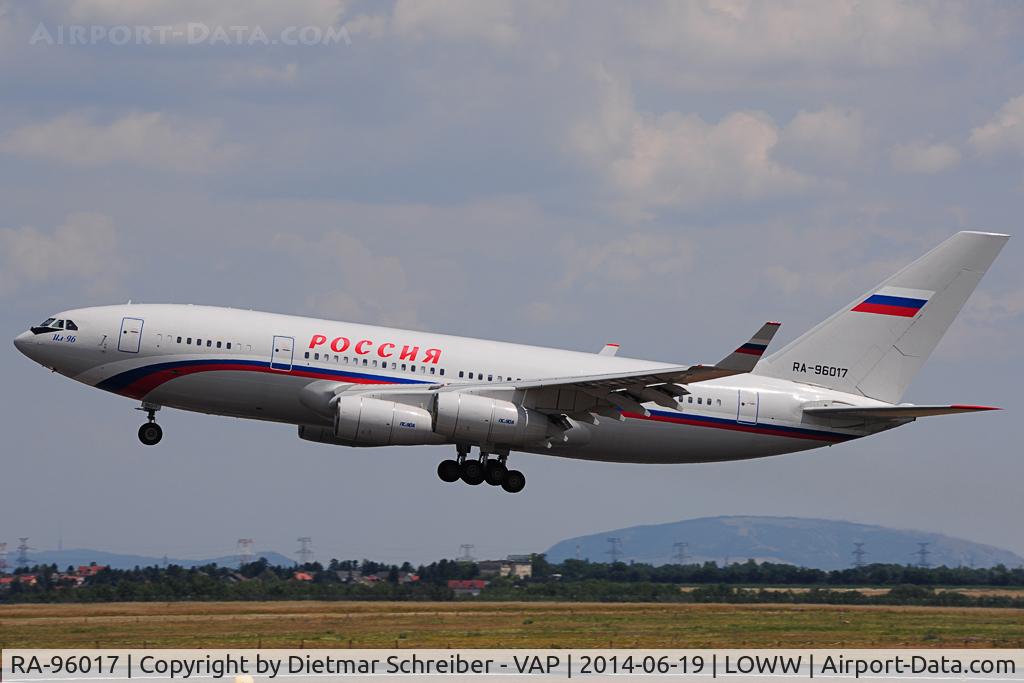 RA-96017, 2004 Ilyushin Il-96-300 C/N 74392302011, Rossija Iljuschin 96