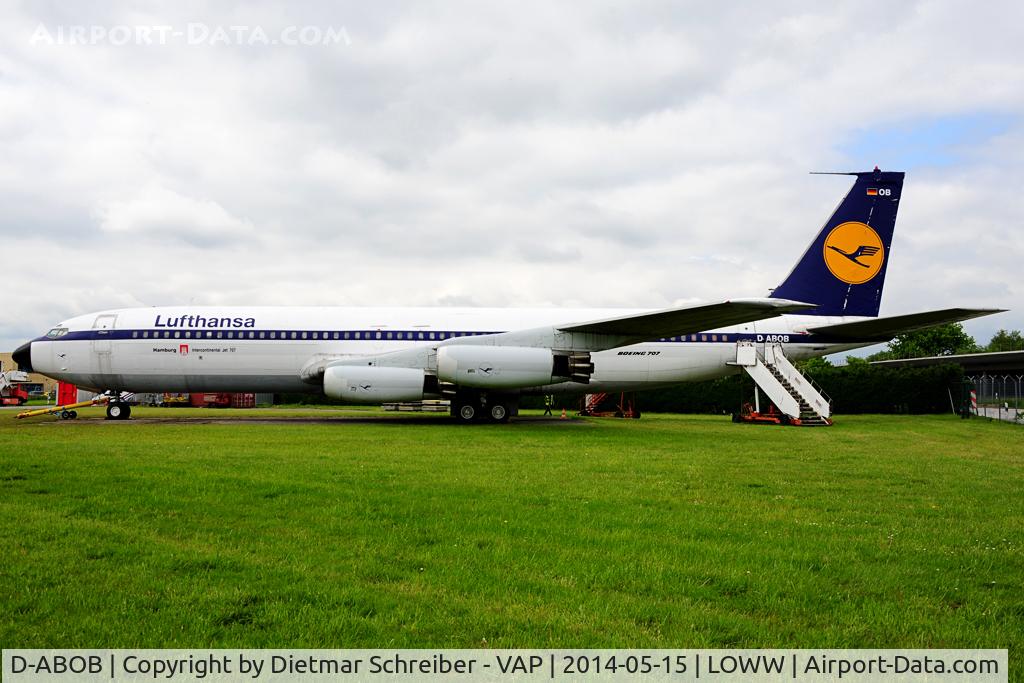D-ABOB, 1960 Boeing 707-430 C/N 17718, Lufthansa Boeing 707-400