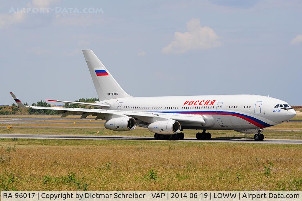 RA-96017, 2004 Ilyushin Il-96-300 C/N 74392302011, Rossija Iljuschin 96