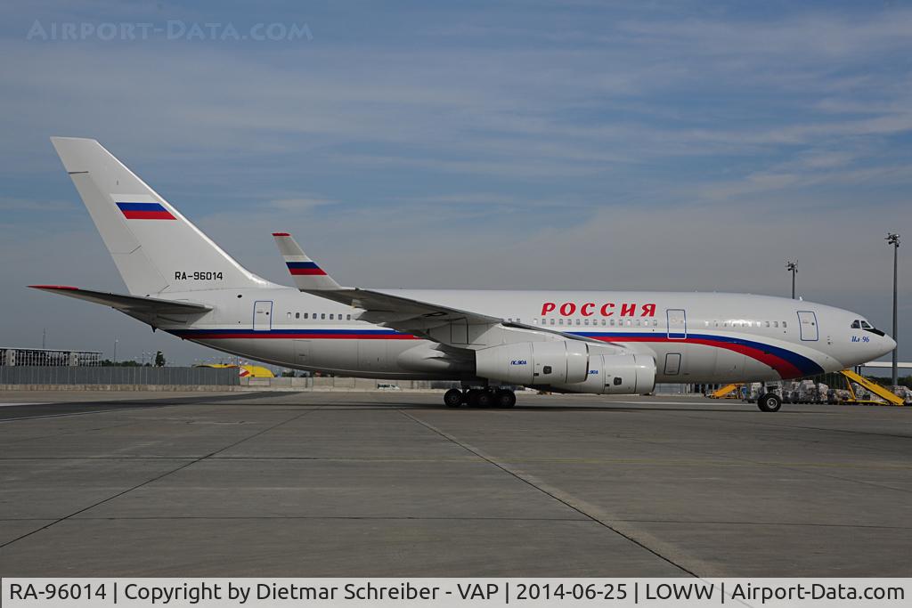 RA-96014, 2004 Ilyushin Il-96-300 C/N 74393202011, Iljuschin 96 Rossija