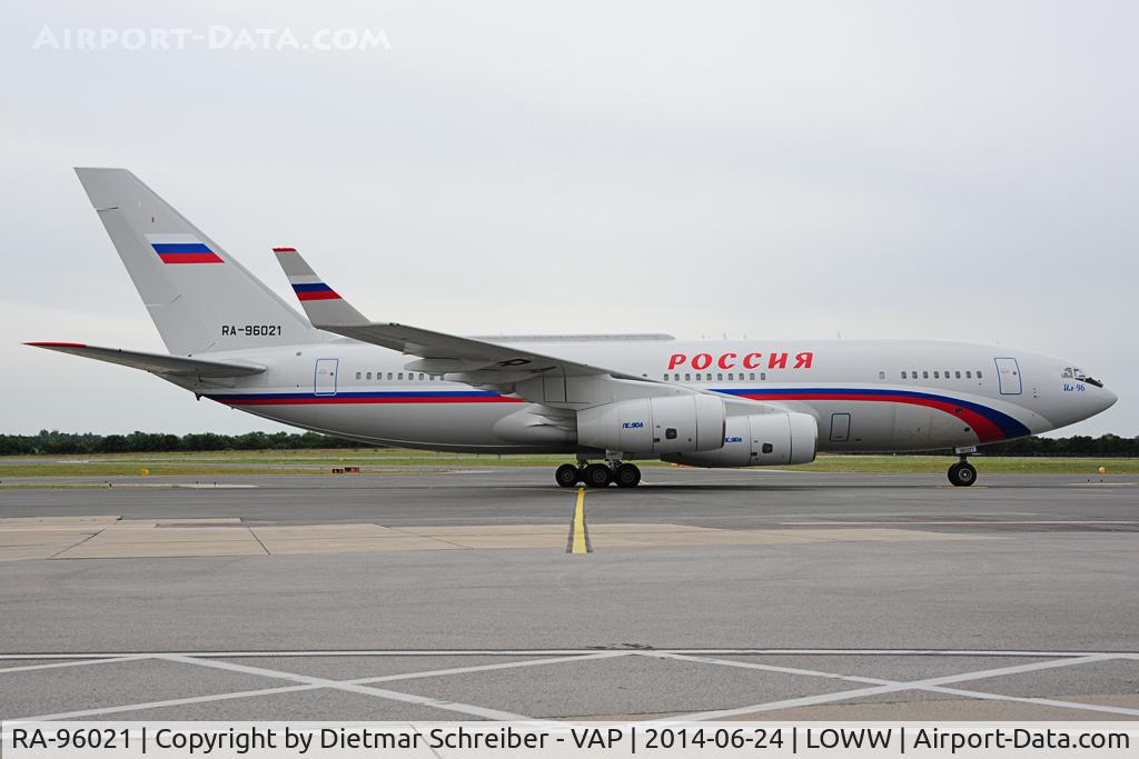 RA-96021, 2013 Ilyushin Il-96-300PU C/N 74393203021, Iljuschin 96 Rossija