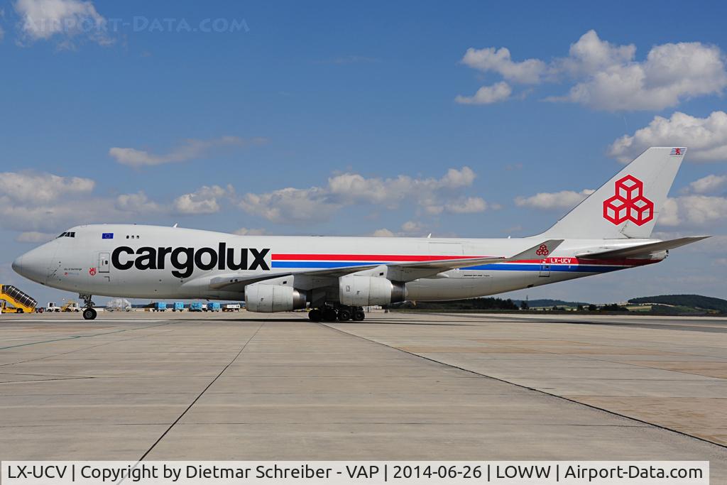 LX-UCV, 2004 Boeing 747-4R7F/SCD C/N 33827, Cargolux Boeing 747-400