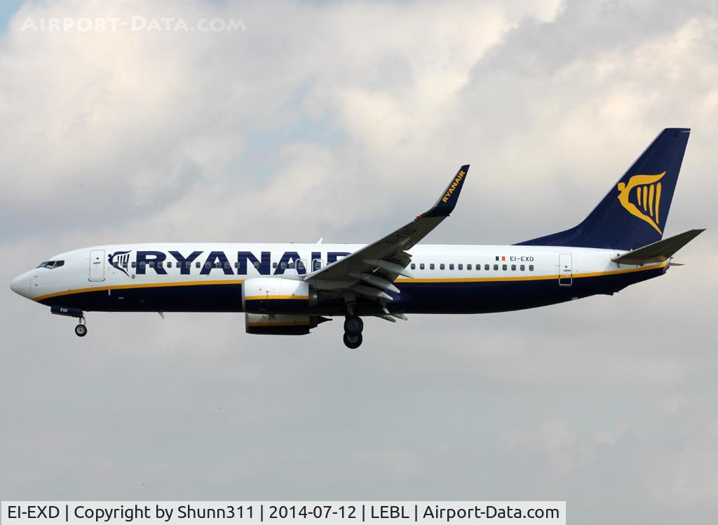 EI-EXD, 2012 Boeing 737-8AS C/N 40320, Landing rwy 25R