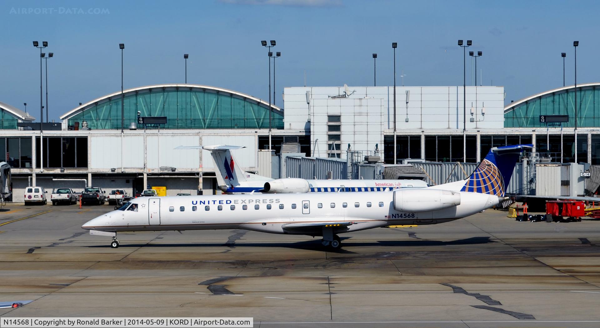 N14568, 2002 Embraer ERJ-145LR (EMB-145LR) C/N 145628, Taxi O'Hare