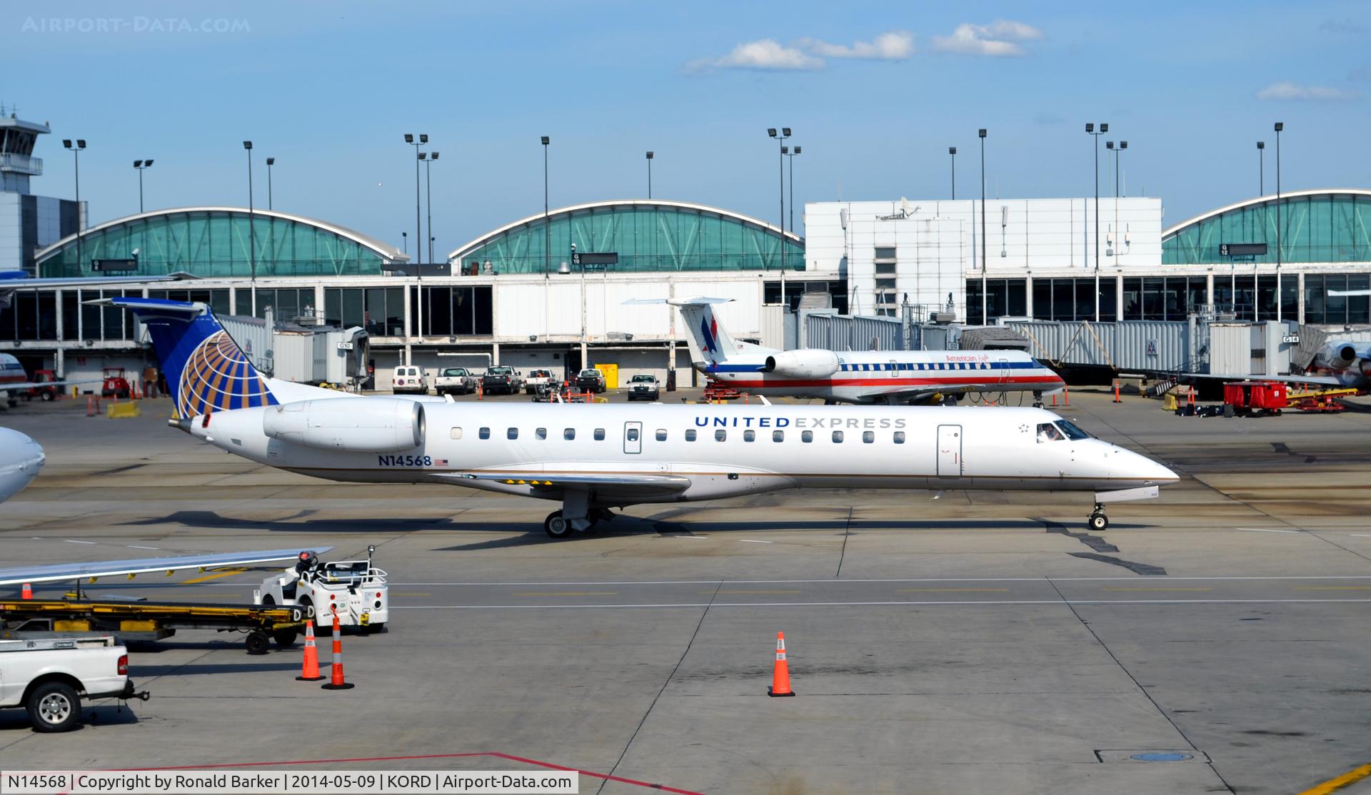 N14568, 2002 Embraer ERJ-145LR (EMB-145LR) C/N 145628, Taxi O'Hare