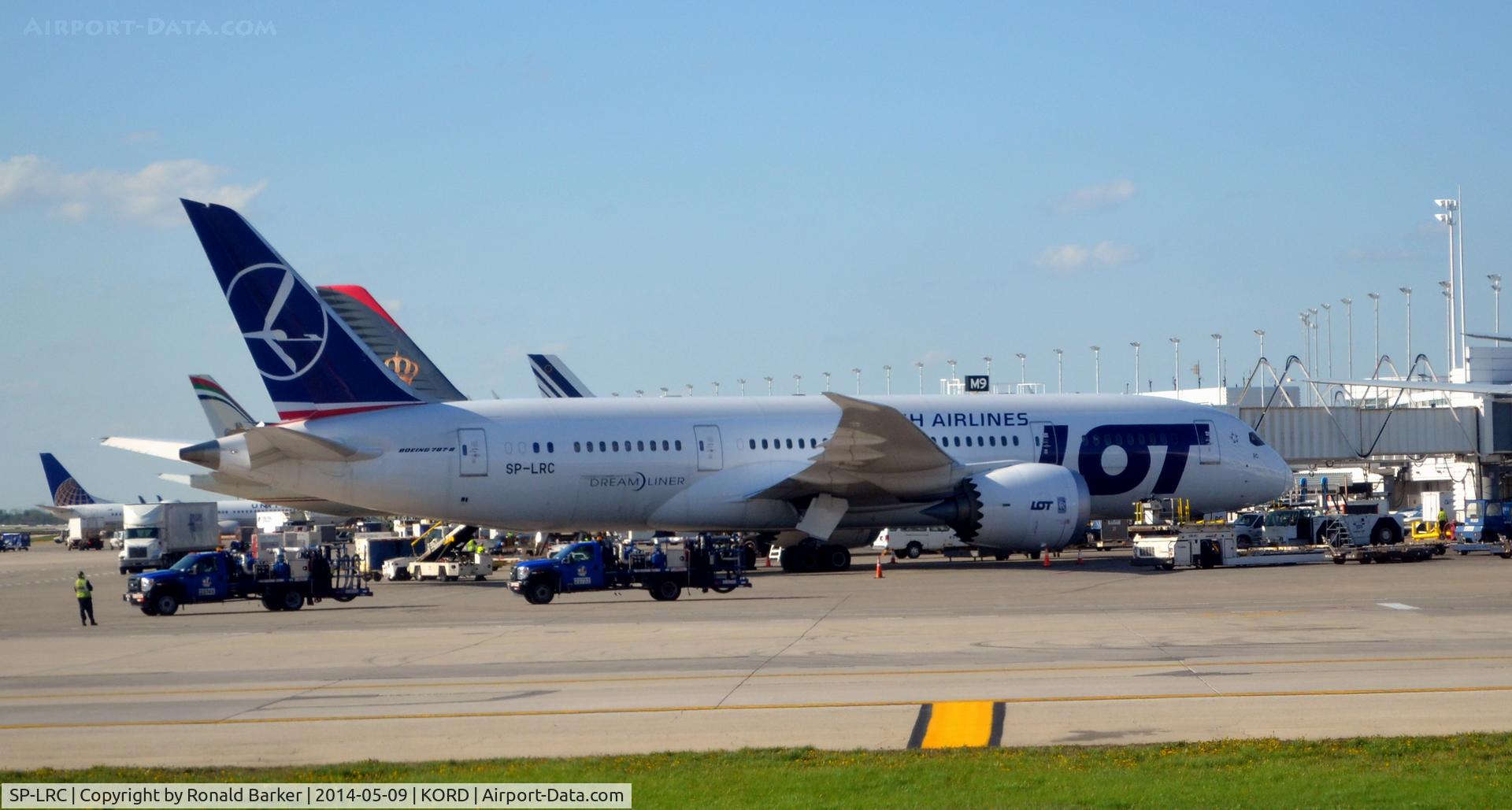 SP-LRC, 2013 Boeing 787-8 Dreamliner C/N 35940, Gate M9 O'Hare