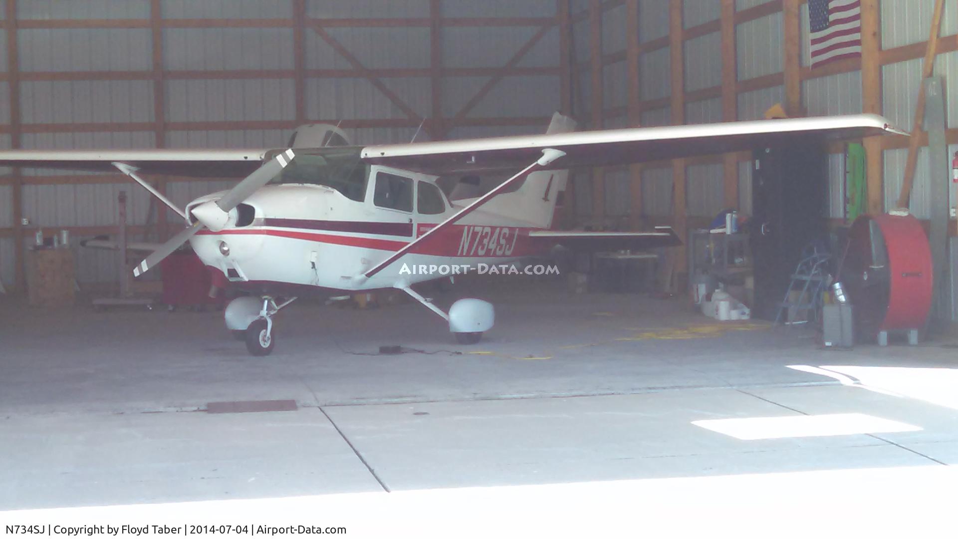 N734SJ, 1977 Cessna 172N C/N 17269074, Hangar Queen