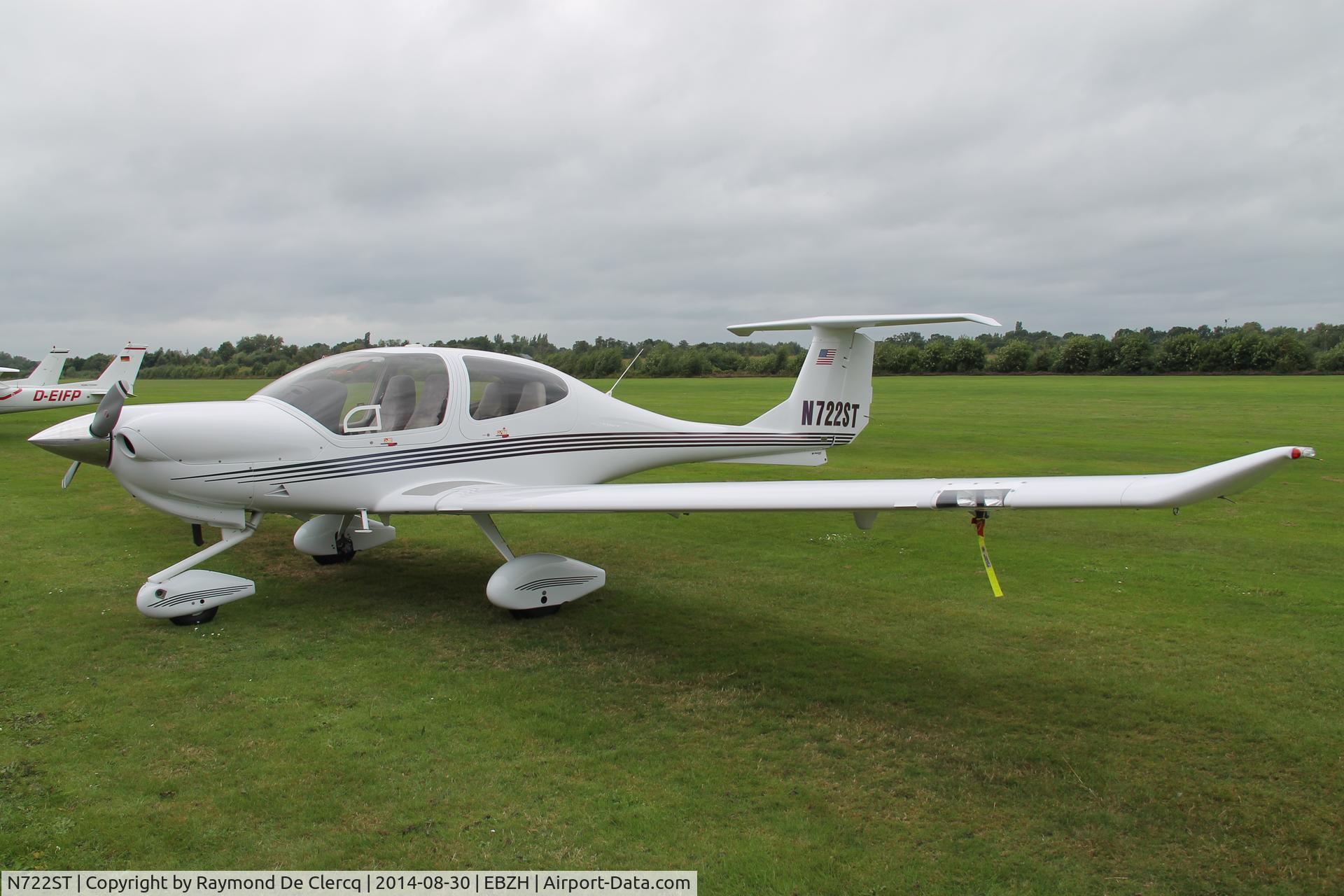 N722ST, 2005 Diamond DA-40 Diamond Star C/N 40.598, Kiewit Fly-in.