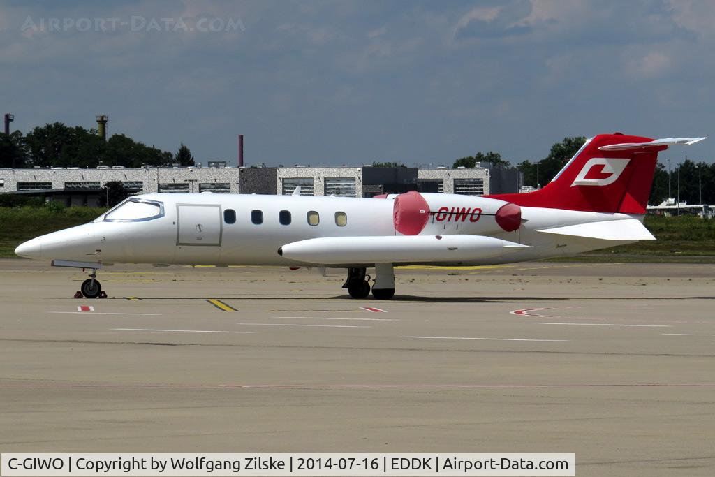 C-GIWO, 1981 Learjet 35A C/N 407, visitor