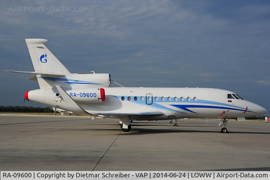 RA-09600, Dassault Falcon 900LX C/N 240, Gazpromavia Falcon 900