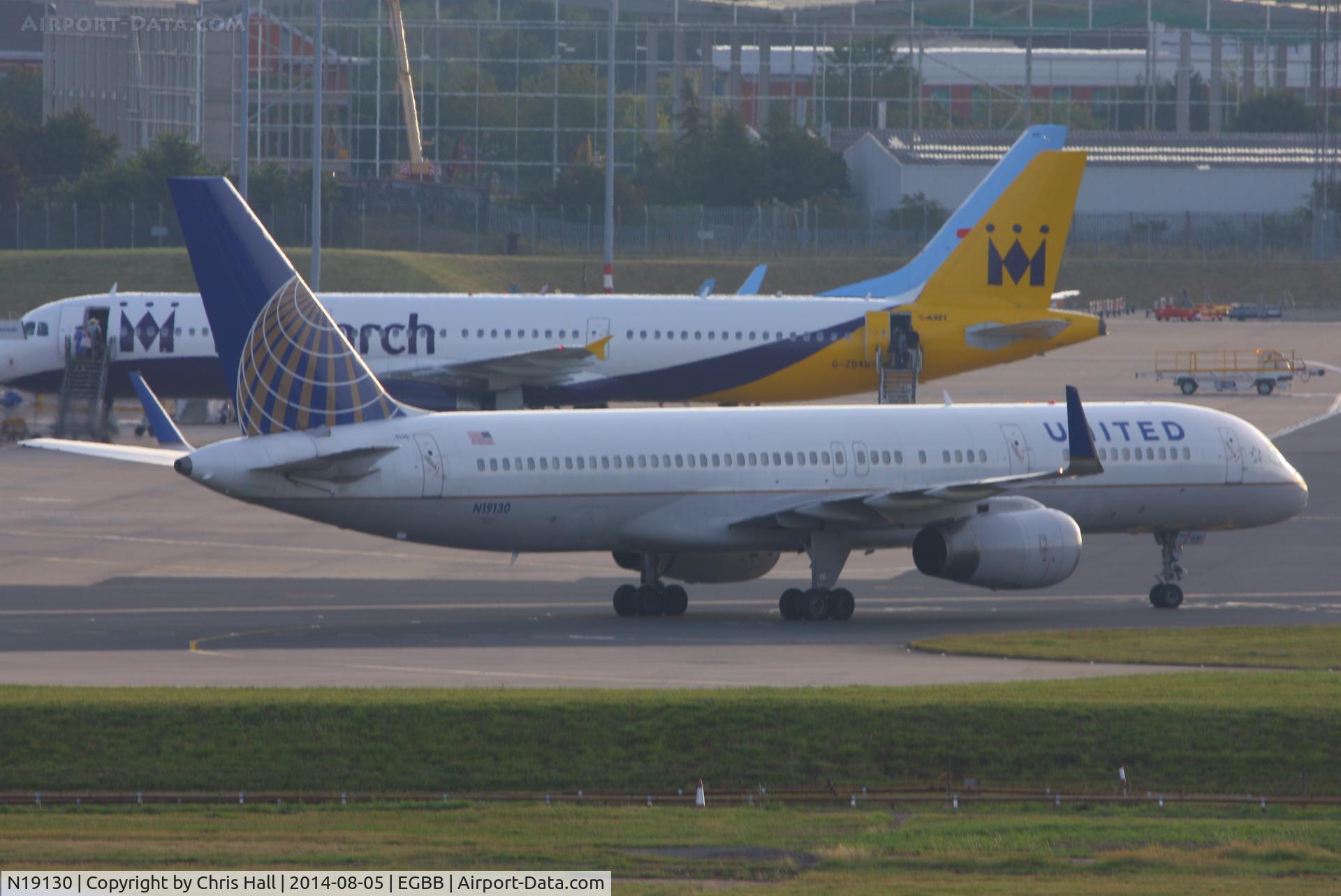 N19130, 1998 Boeing 757-224/ER C/N 28970, United