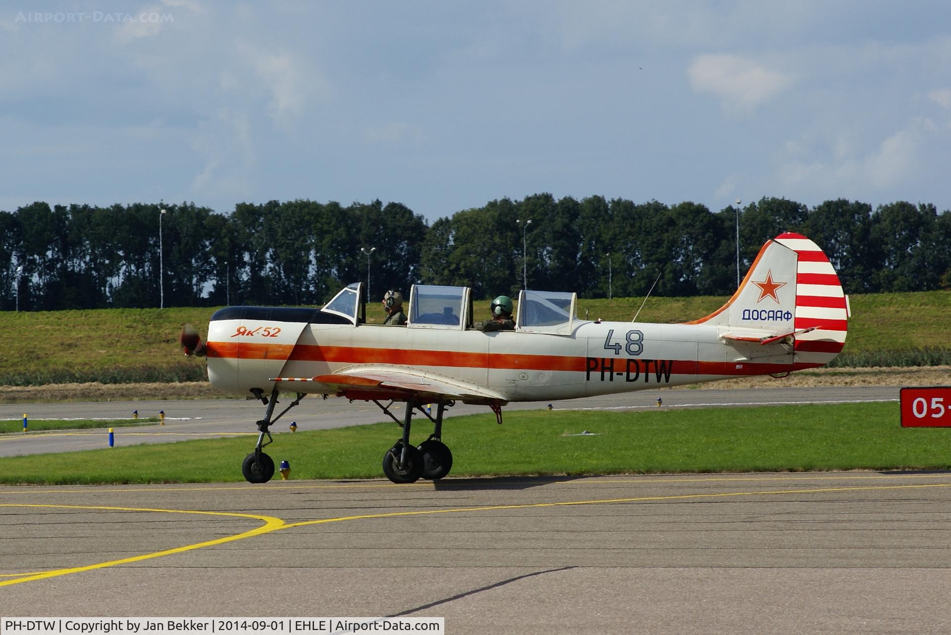 PH-DTW, 1991 Yakovlev (Aerostar) Yak-52 C/N 9111413, Lelystad Airport