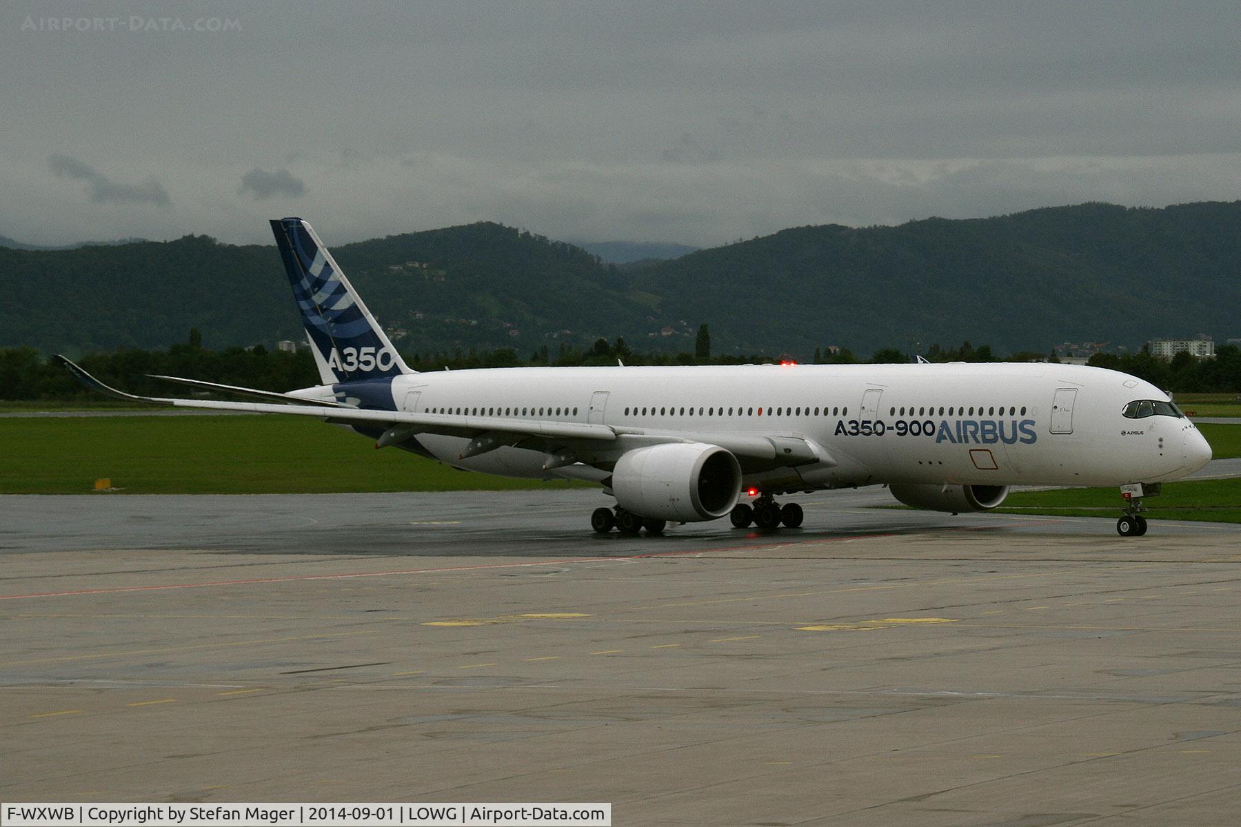 F-WXWB, 2013 Airbus A350-941 C/N 001, First visit of A350-900 @ GRZ