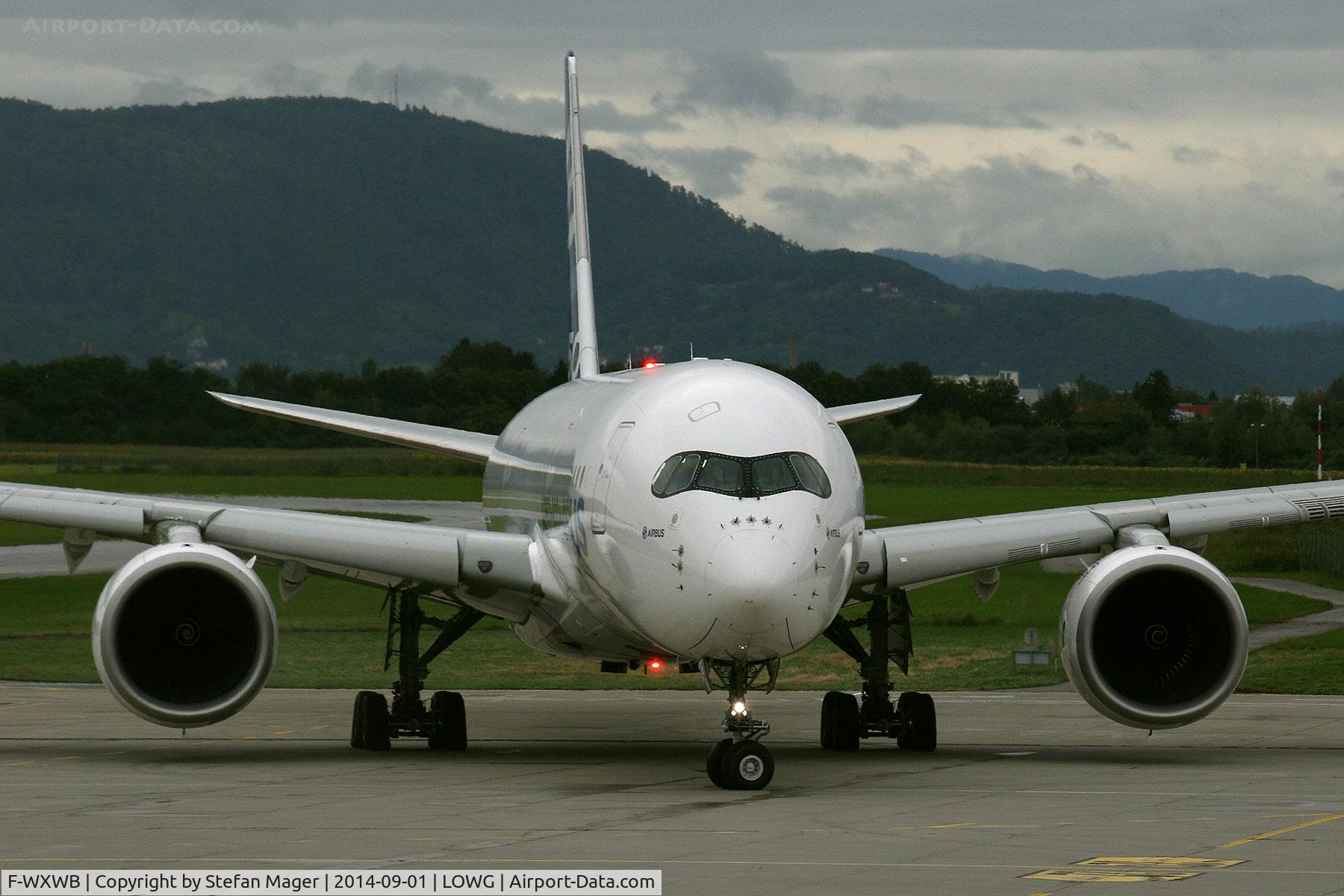 F-WXWB, 2013 Airbus A350-941 C/N 001, First visit of A350-900 @ GRZ