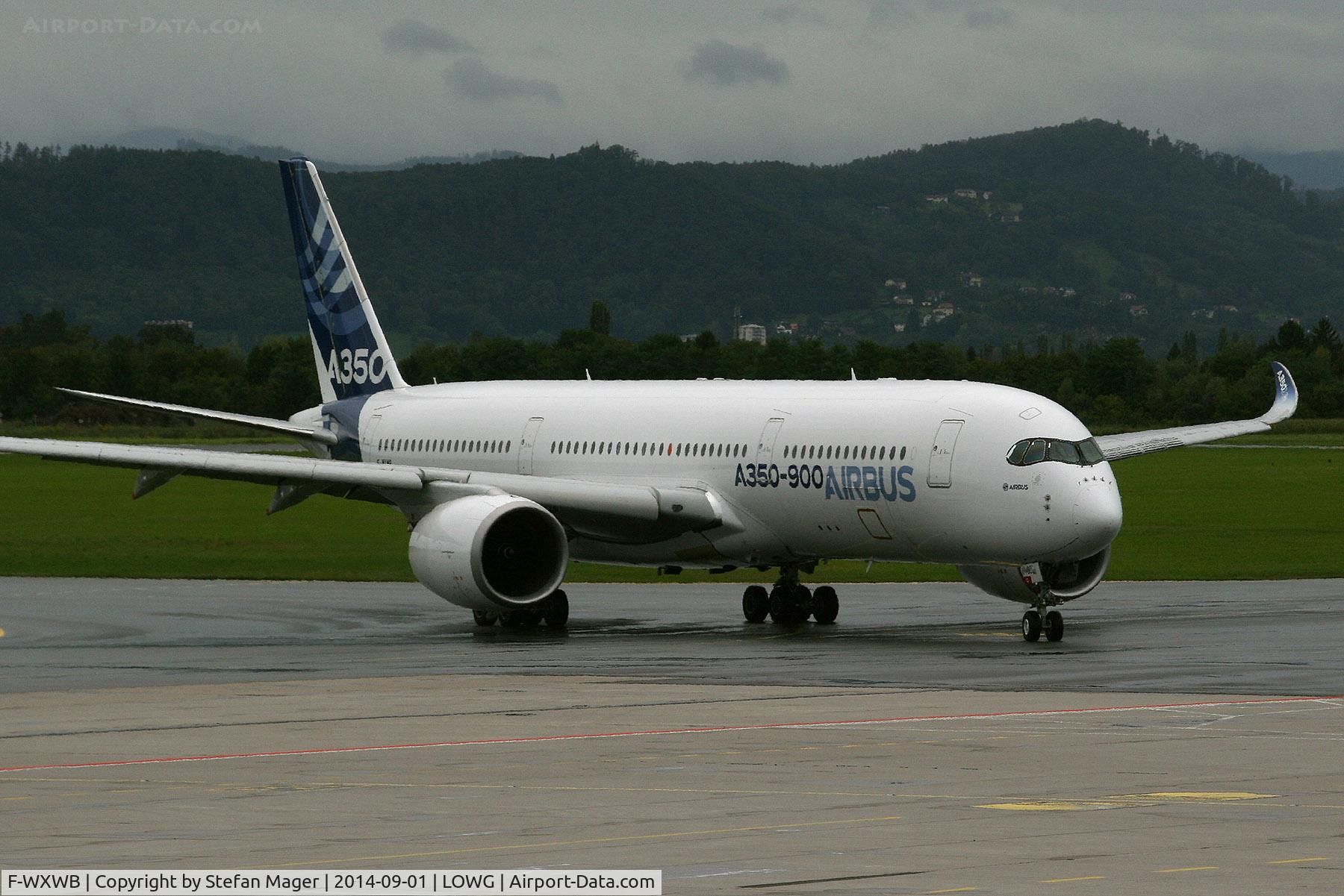 F-WXWB, 2013 Airbus A350-941 C/N 001, First visit from A350-900 @ GRZ