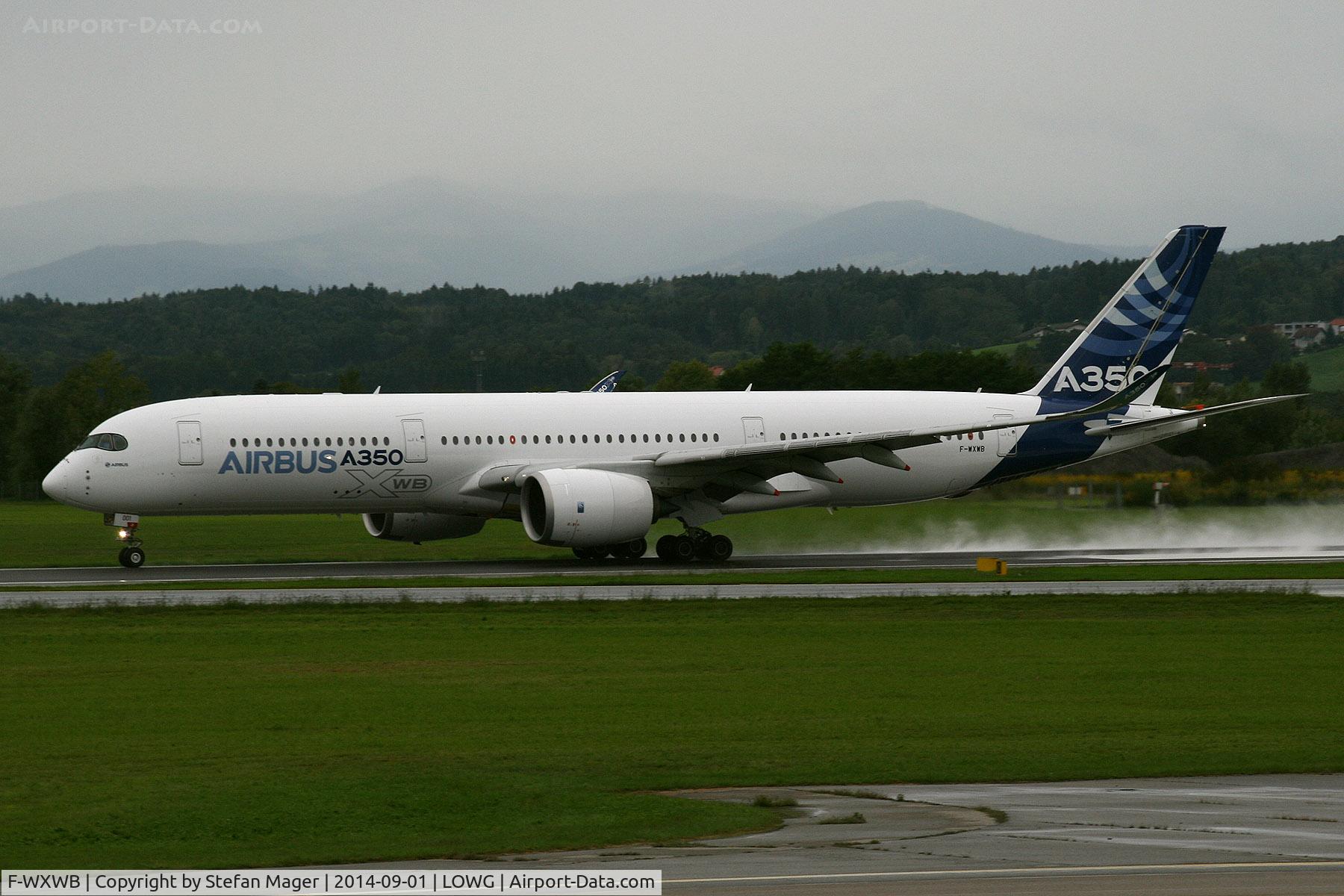 F-WXWB, 2013 Airbus A350-941 C/N 001, First visit from A350-900 @ GRZ