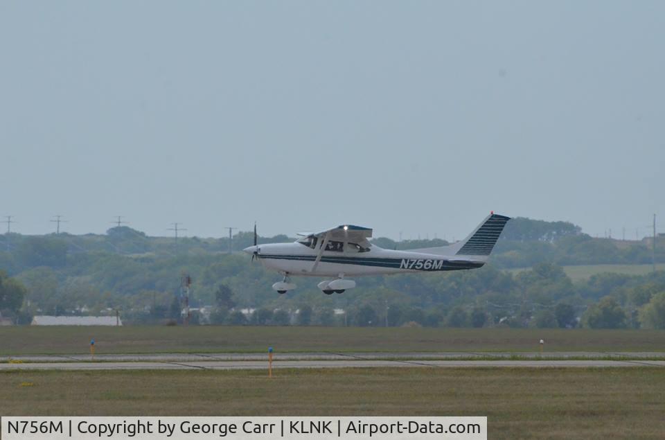 N756M, 1998 Cessna 182S Skylane C/N 18280319, Landing 17