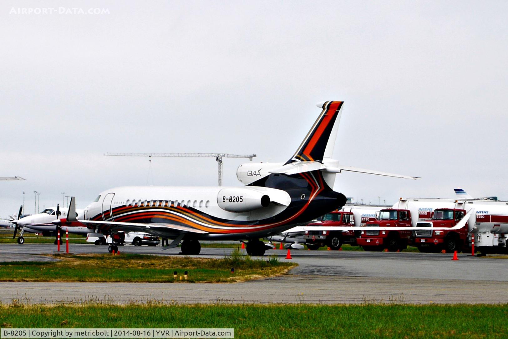 B-8205, 2013 Dassault Falcon 7X C/N 209, Layover in YVR
