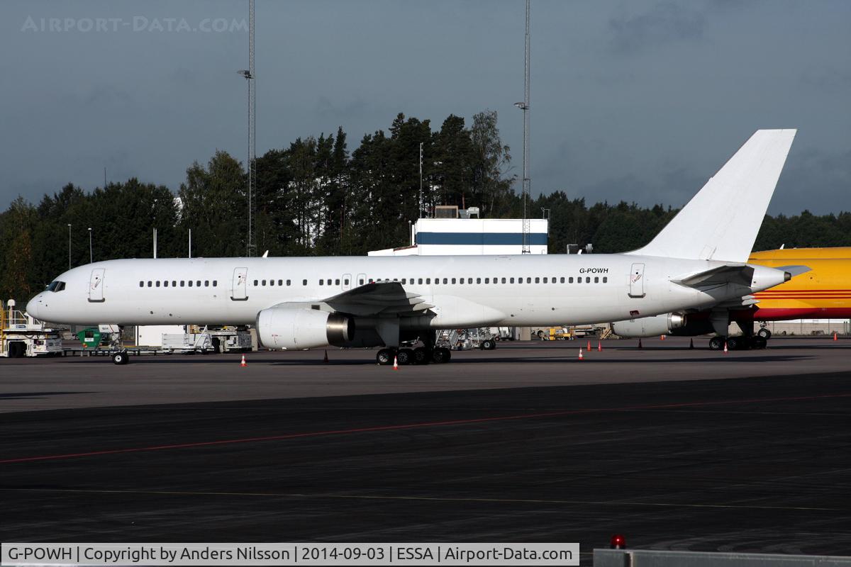 G-POWH, 2000 Boeing 757-256 C/N 29308, Parked at ramp R after a nightflight for Novair.